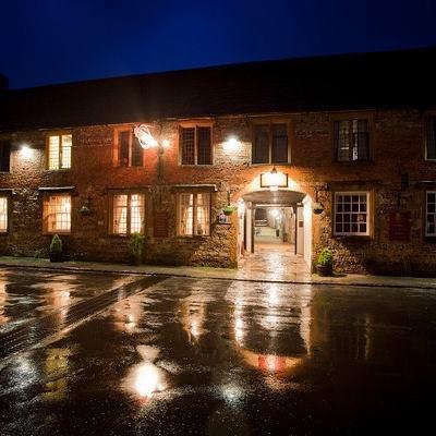 Inn The New Cerne Abbas